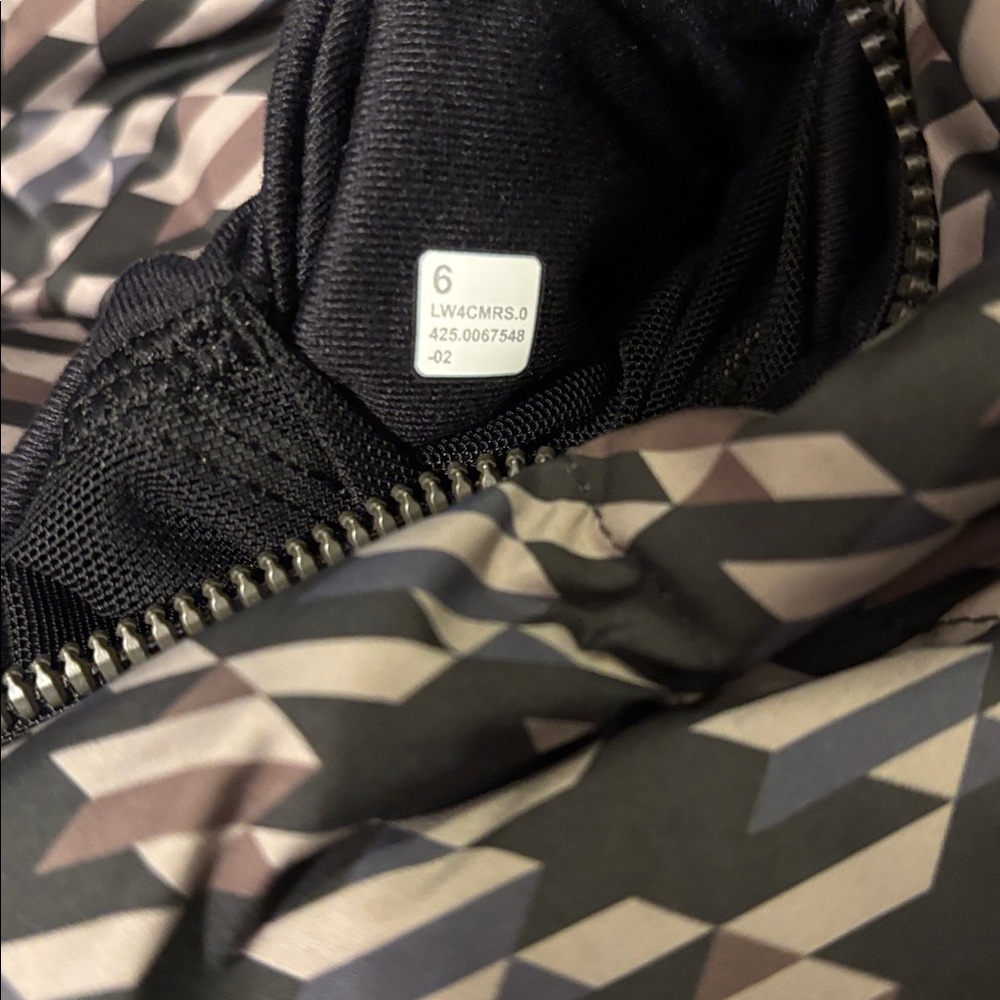 Lululemon Wunder Puff Cropped Vest *Graphic, Horizon Houndstooth Brown Multi, 6 - Picture 8 of 14
